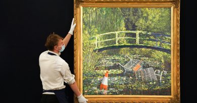 Show Me the Monet ” tabloul lui Banksy despre excesele societății de consum, scos la licitație