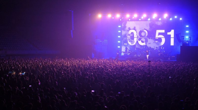 mii de oameni concert Barcelona COVID cu test negativ live concert Spoania