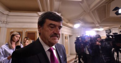 Prefectul Capitalei Toni Grebla - Blocurile construite în anii 50 – 60 care necesită consolidare