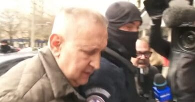 Cristian Anton, și-a petrecut noaptea în cătușe, pe drum, între București și Cluj-Napoca