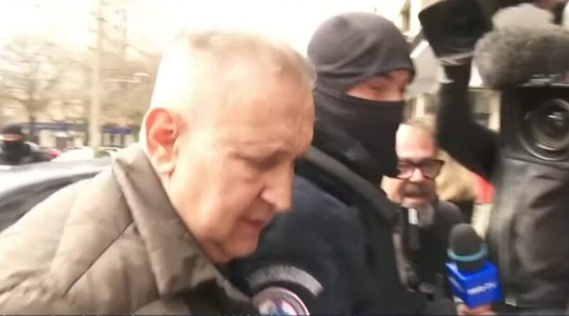 Cristian Anton, și-a petrecut noaptea în cătușe, pe drum, între București și Cluj-Napoca